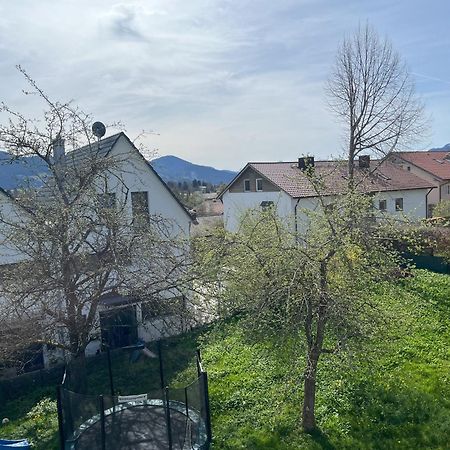 Helle, Ruhige Ferienwohnung Mit Balkon Bad Tölz Exteriör bild