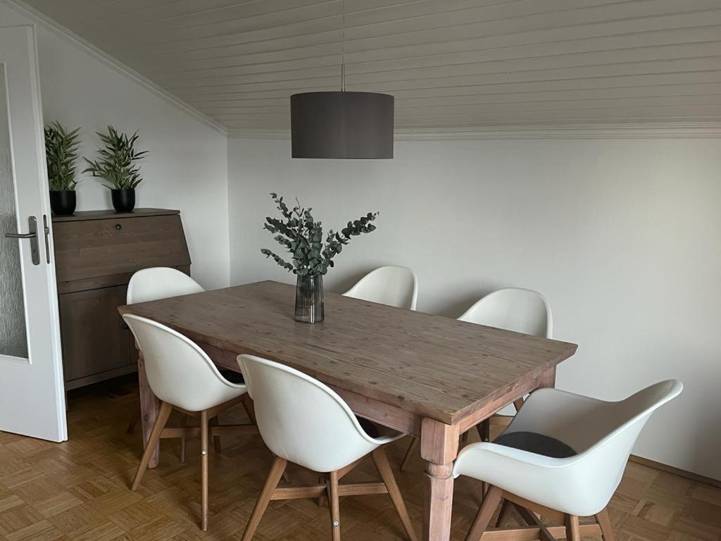 Helle, Ruhige Ferienwohnung Mit Balkon Bad Tölz Exteriör bild